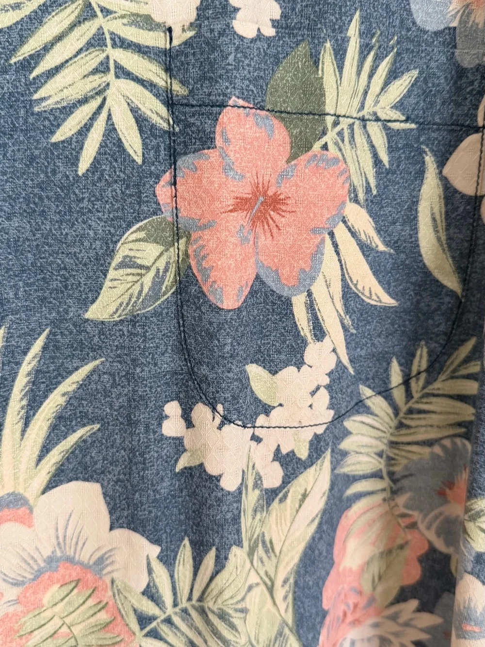 Tommy Bahama 100% Silk Hawaiian Shirt — XL